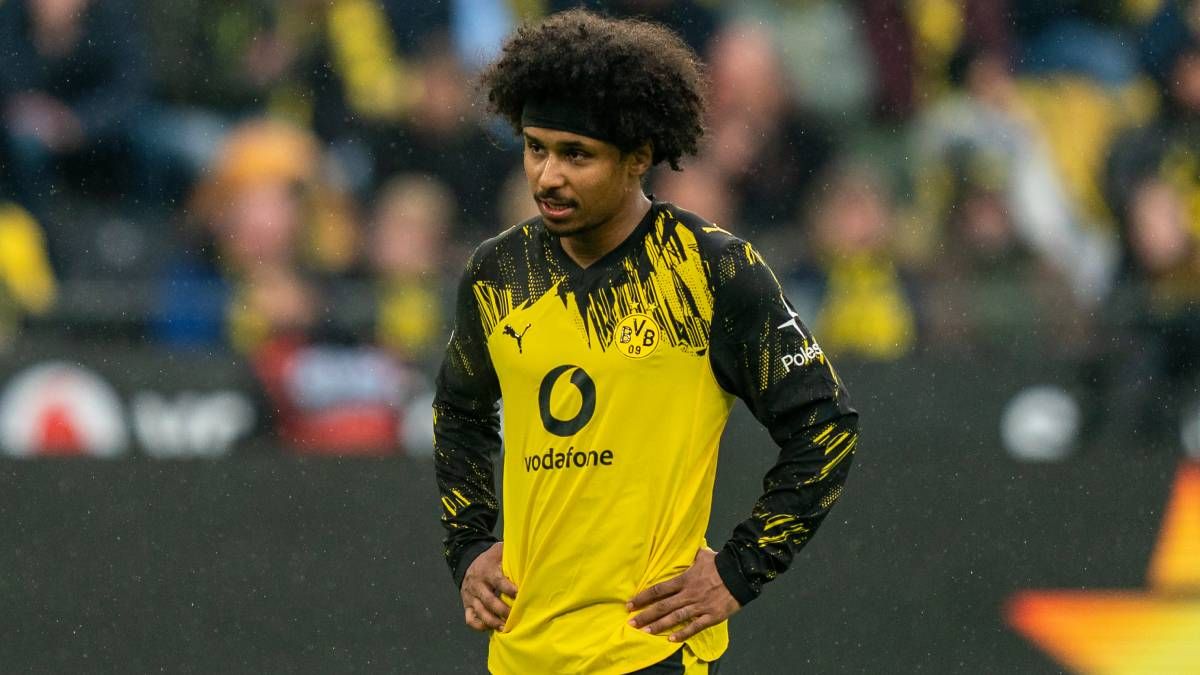 カリム・アデイエミは今すぐ移籍しなければならないのか？BVBの移籍